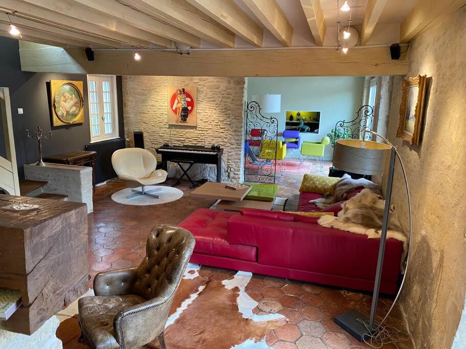 Propriete A 3 Mins Du Chateau Du Haras Du Pin Villa